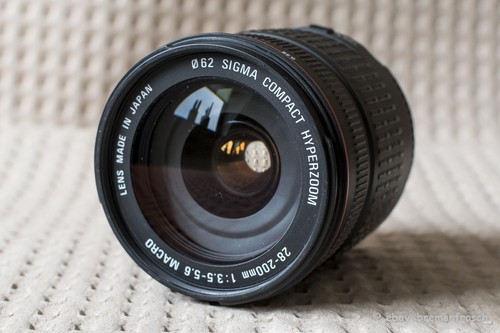 Sigma compact hyperzoom - compact,
