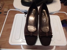 ARA Wildleder Pumps mit