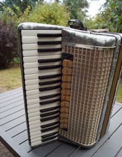 Hohner Akkordeon Verdi V M 120 Bässe Verstärker