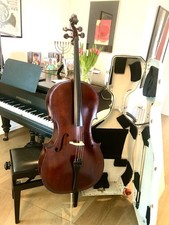 Meister-Cello mit Zubehör ( Case und Bogen )