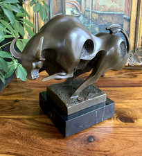 Bronzefigur Stier Skulptur