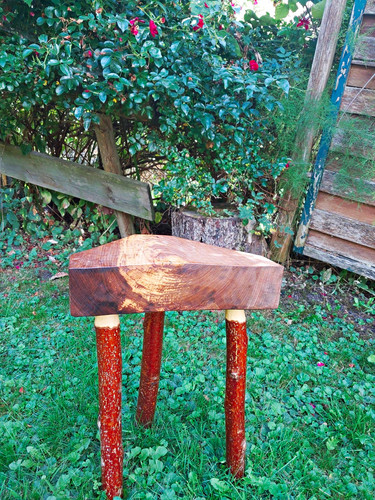 Holz hocker beinig braun - 3-beinig,