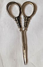 Antike kleine Nagel-oder Nähschere Griffe Silber Jugendstil?