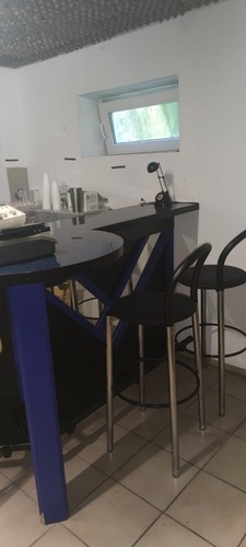 Bar theke - bar/,