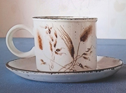 Kaffeetasse mit untertasse - kaffeetasse,