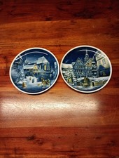 2 Weihnachtsteller Royal Tettau, limitierte Auflage 1977, 1979.