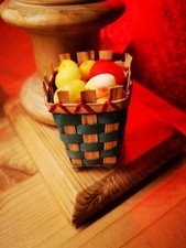 🐰 alter Korb mit Eier