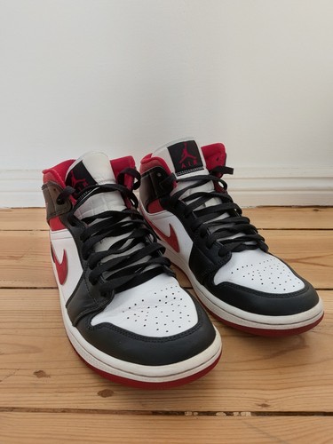 Nike air jordan mid - nike, 1