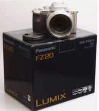 Panasonic Lumix FZ 20-S    Digitalkamera