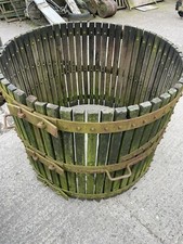 Alte Schloss Weinpresse 20er