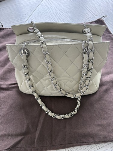 Chanel petite shopping - petite,