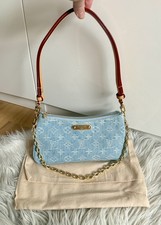 LOUIS VUITTON Liv Pochette