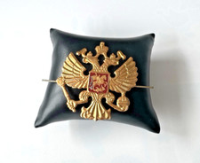 Russisches Militärabzeichen Uschanka / Barett Kokarde mit Reichsadler, rotgold