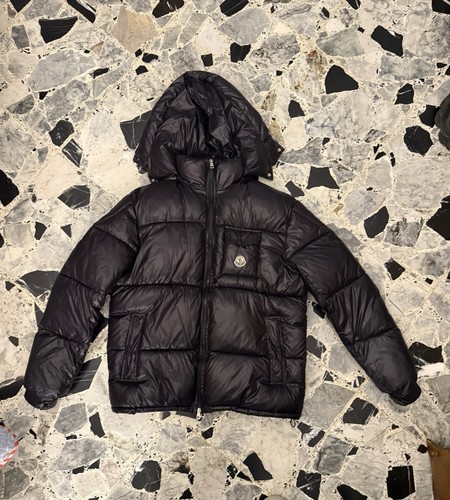 Moncler herren daunenjacke mit - moncler,