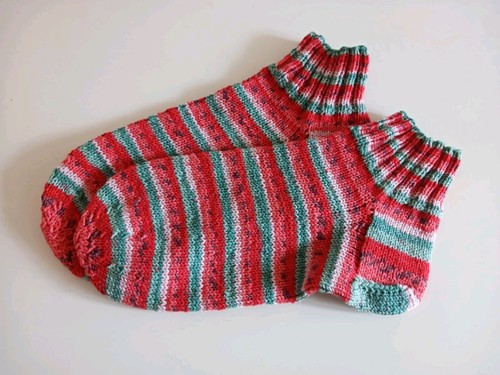 Handgestrickte sneakersocken - handgestrickte,