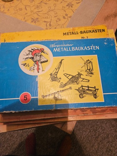 Metallbaukästen aus
