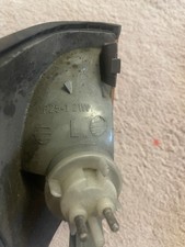 MERCEDES BENZ VORNE RECHTS Blinkleuchte Blinker W201 Hella 42665R6 E225