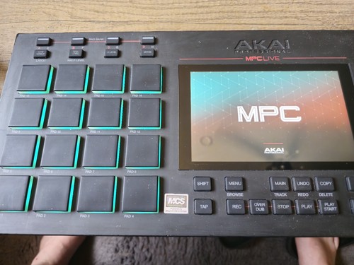 Akai mpc live musik - akai,