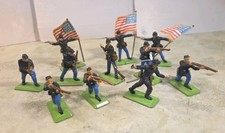 Britains Deetail 12 Soldaten