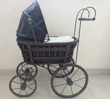 schöner Alter großer Puppenwagen antik aus Holz u. Metall 76cm Höhe Puppen Wagen