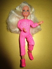 B872) BLONDE VINTAGE BARBIE