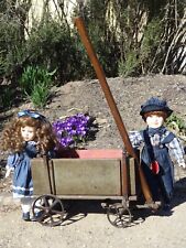 alter Kinder Handwagen Bollerwagen Leiterwagen beigegeben 2 Porzellankopfpuppen