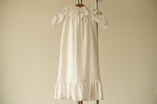 Taufkleid mit mütze und - mütze,