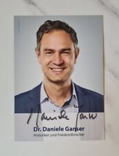 Original Handsigniertes Autogramm – Daniele Ganser, Friedensforscher &Historiker