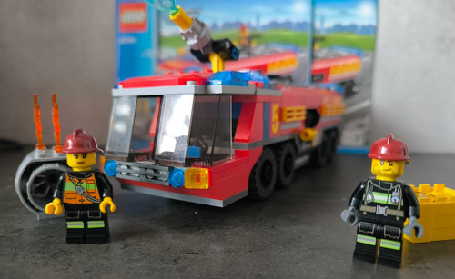 Lego city 60061 - ✅,
