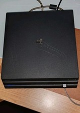 Sony PlayStation 4 Pro Spielkonsole mit 2 DualShock 4 Controllern - Schwarz