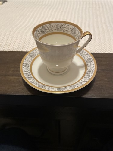 Fine porcelain from the johann - porcelain,