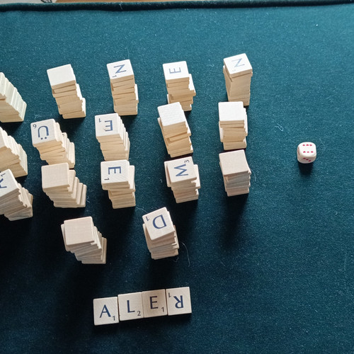 Scrabble buchstabensteine aus - buchstabensteine,