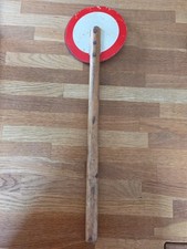 Bundeswehr Signalschild rot weiß rund Handkelle Stockschild