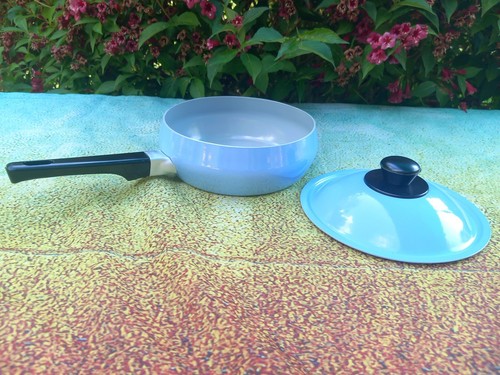 Ddr pfanne mit deckel - ,
