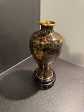 Asiatika China Cloisonne Emaille Vase Messing Vintage Auf Holzsockel