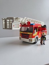 Playmobil Feuerwehrleiterwagen