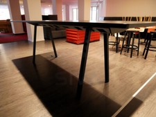 Stehtisch Vitra schwarz Gruppentisch Konferenztisch Besprechungstisch 323x120 cm