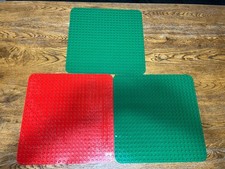 lego duplo bauplatten groß *2x Grün, 1x Rot*