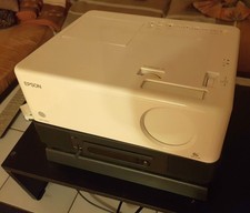 EPSON EMP-TWD10 Beamer m. DVD-Player integriert