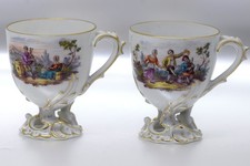 Fraureuth Kunstabteilung 2 Tassen  Figuren Landschaft Handmalerei 1917-1926
