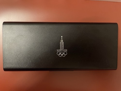 Leere box etui für rubel - /etui,