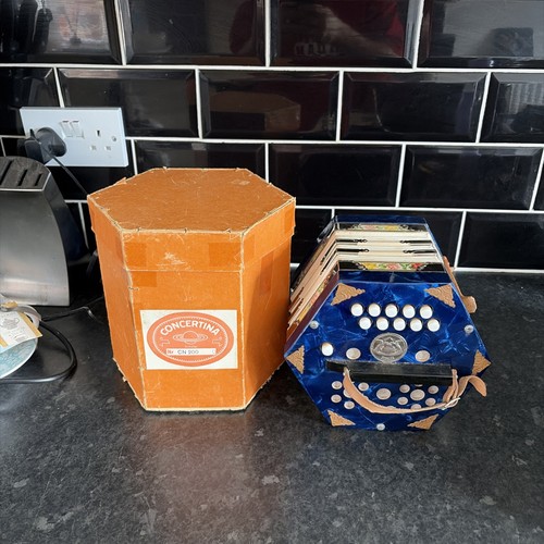 Vintage scholer concertina - scholer,