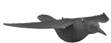 Fliegende krähe schwarz - krähe,