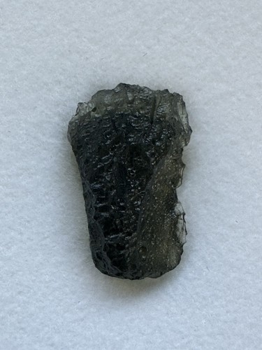 Natürlicher moldavit rohstein - natürlicher,