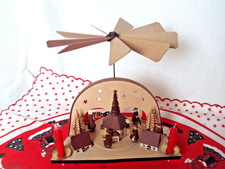 Weihnachtspyramide Kurrende Sänger und Kirche Tischpyramide Weihnachten Advent