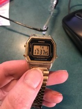 CASIO VINTAGE DIGITAL WATCH