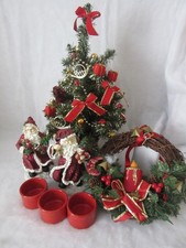 Konvolut Weihnachtsdeko ( 1 Baum, 2 Nikolausfiguren, Weidenkranz zum Aufhängen )