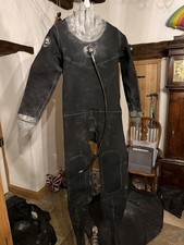 DUI CNSE Trockentauchanzug