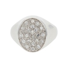 Damen Ring 750/000 (18 Karat) Weißgold mit Diamanten im 8-Kant Schliff, getragen