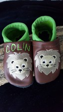 Krabbelschuhe/Lederpuschen Leder bestickt mit Namen Löwe Junge/Mädchen Baby Kind